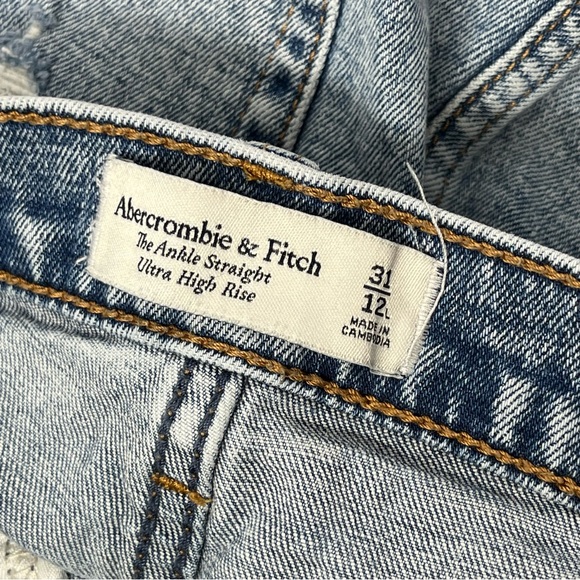 Abercrombie & Fitch Ankle Straight Ultra High Rise Jeans‎ - Picture 4 of 6